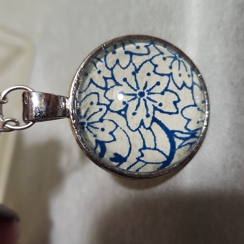 NECKLACE - Picture 6 of 7